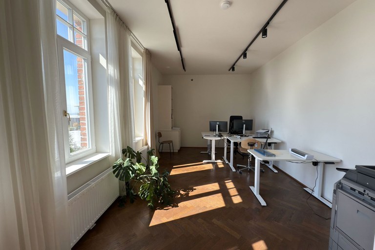 Office #18
